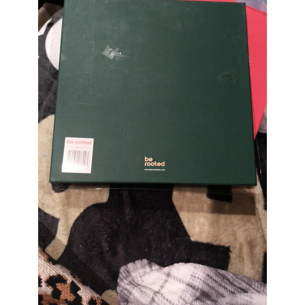Be Rooted Gift Set To Be More Mindful - Gratitude Journal Set Open Box